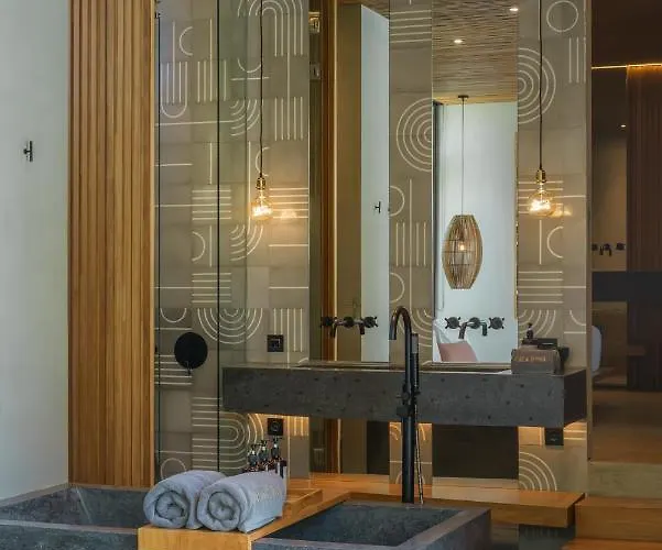 别墅 Ohlala - Luxury Tropical Escape In Pererenan 坎古