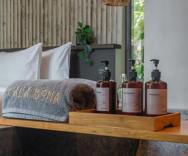 Ohlala - Luxury Tropical Escape In Pererenan 别墅 *