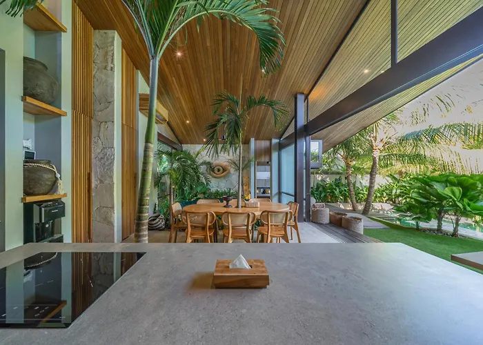 Ohlala - Luxury Tropical Escape In Pererenan 别墅 *